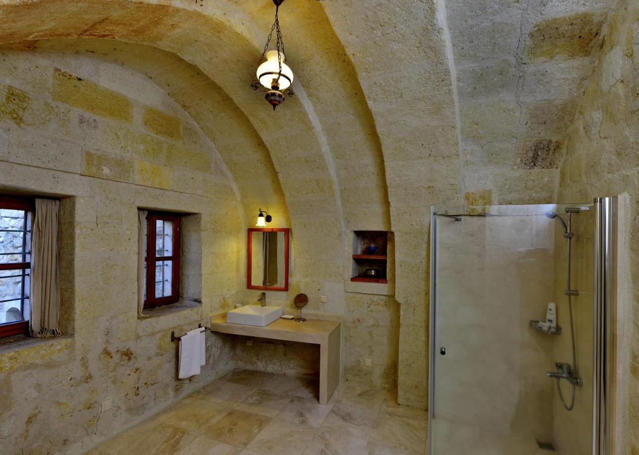 Esbelli Evi Cave Houses อูร์กุบ ภายนอก รูปภาพ