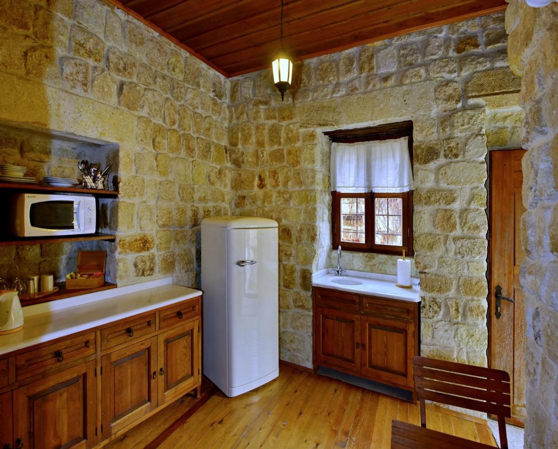 Esbelli Evi Cave Houses อูร์กุบ ภายนอก รูปภาพ