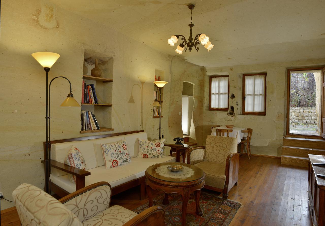 Esbelli Evi Cave Houses อูร์กุบ ภายนอก รูปภาพ
