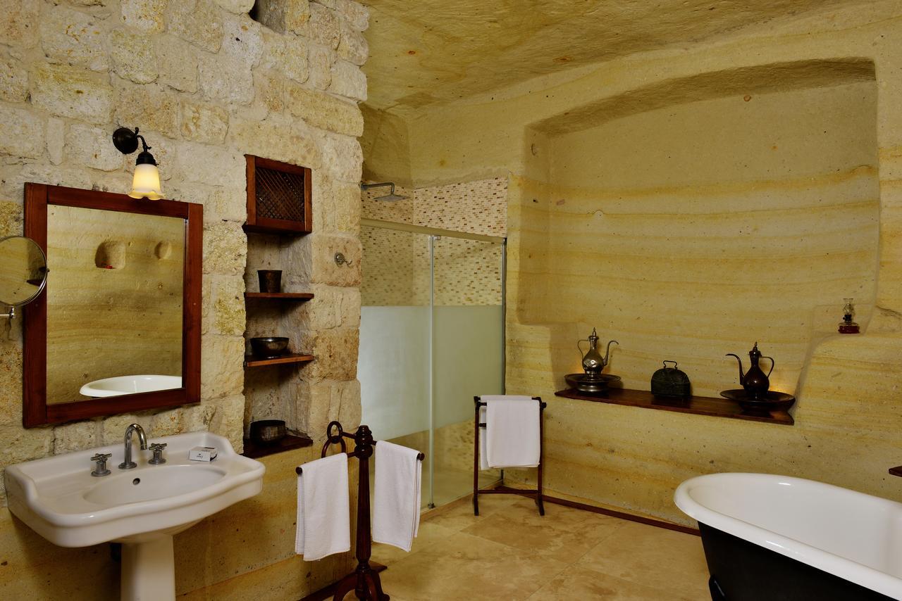 Esbelli Evi Cave Houses อูร์กุบ ภายนอก รูปภาพ