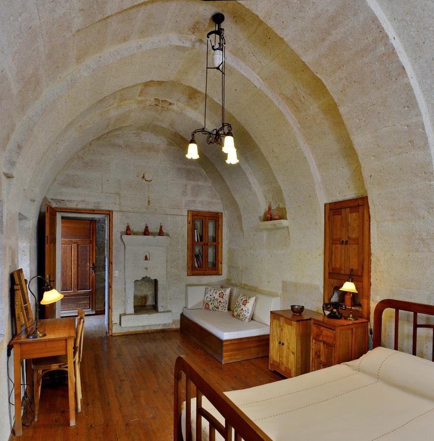 Esbelli Evi Cave Houses อูร์กุบ ภายนอก รูปภาพ