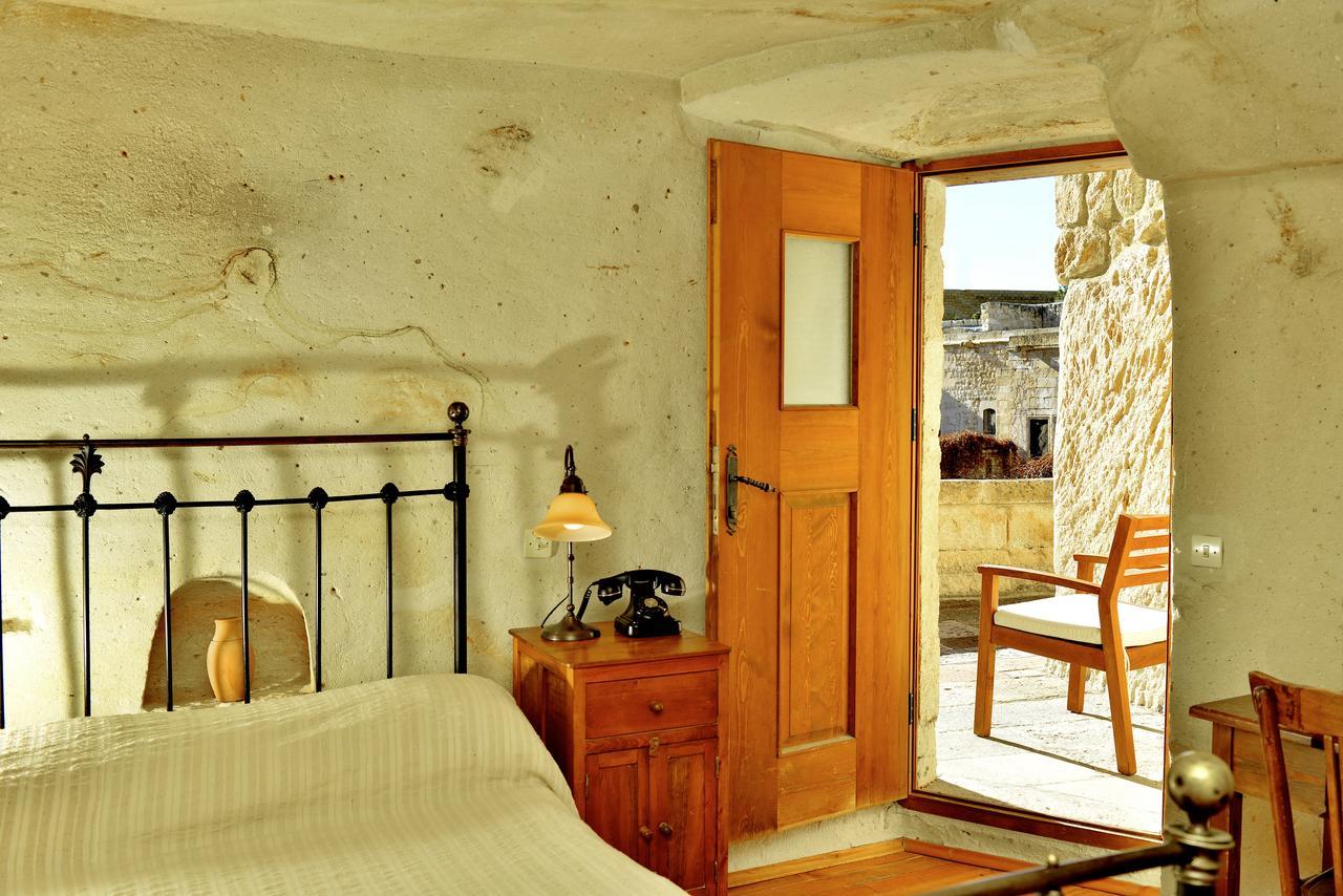 Esbelli Evi Cave Houses อูร์กุบ ภายนอก รูปภาพ