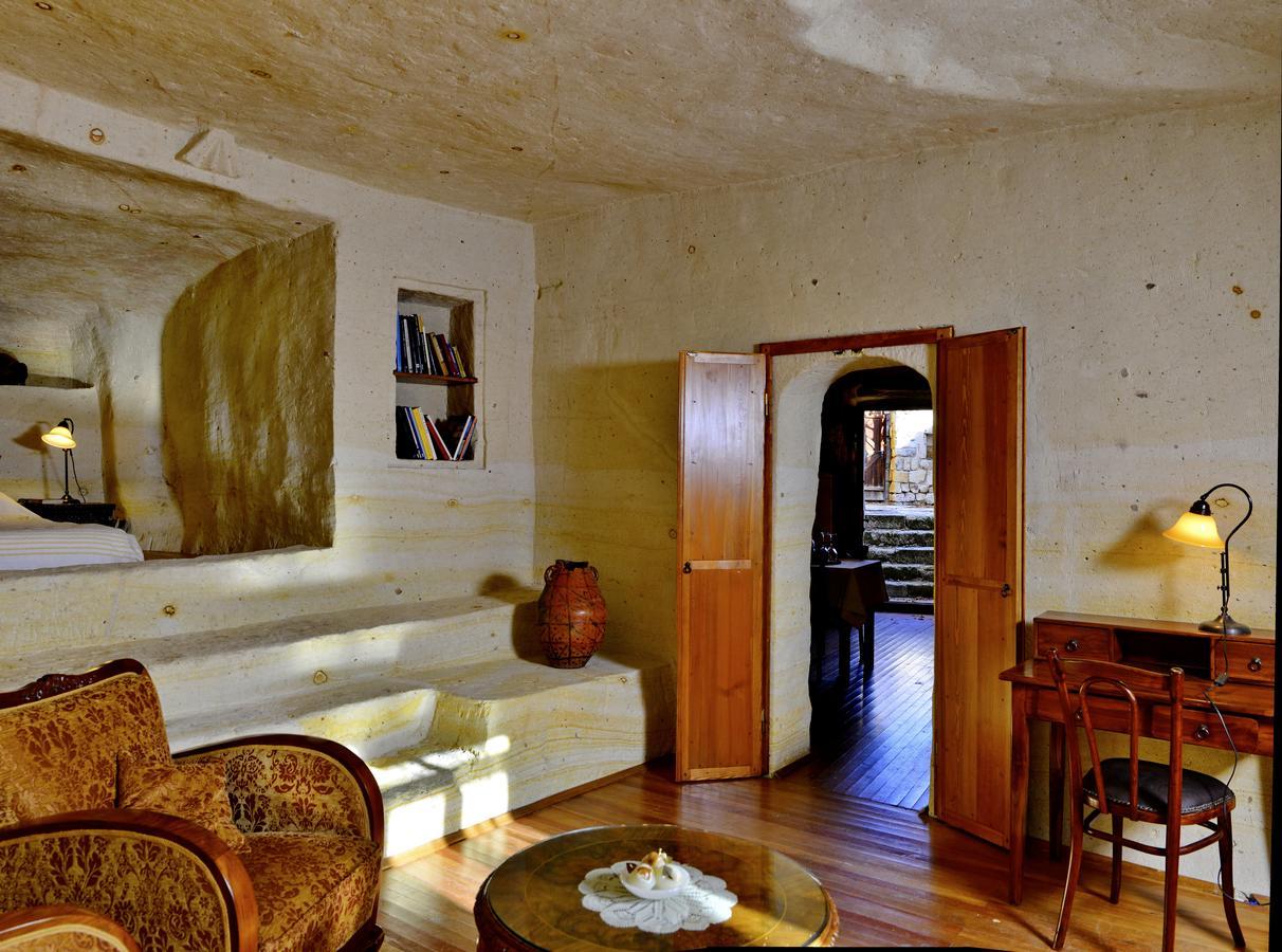Esbelli Evi Cave Houses อูร์กุบ ภายนอก รูปภาพ
